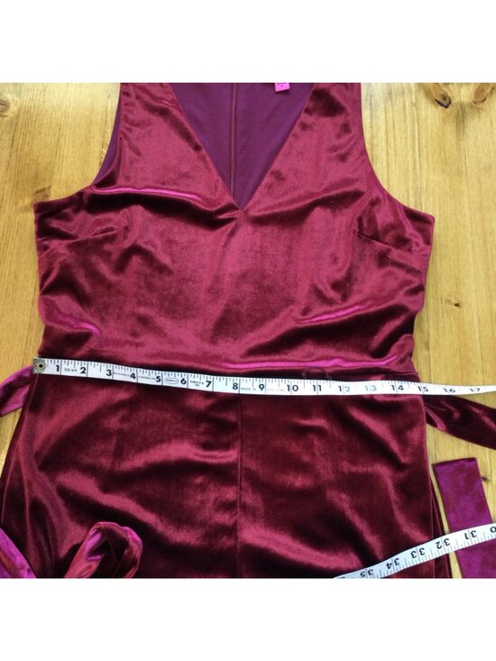 Betsey Johnson Velvet Jumpsuit Sleeveless Ruffled Wide Leg Red Burgundy Size 8 - Picture 6 of 11